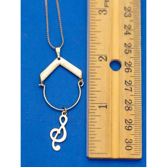 24 inch, Vintage Gold Tone Pendant Musical Clef Song Necklace D9 - Picture 3 of 3